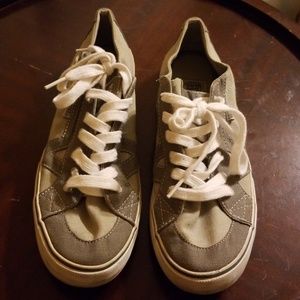 VANS WOMENS TORY LO TOP SKATE SNEAKERS